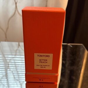 Tom Ford Bitter Peach Box in Bright Orange
